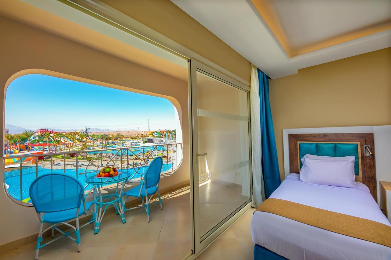 Titanic Aqua Park Resort - Families And Couples Only フルガダ エクステリア 写真