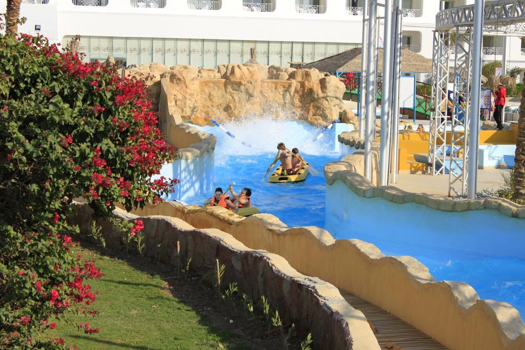 Titanic Aqua Park Resort - Families And Couples Only フルガダ エクステリア 写真