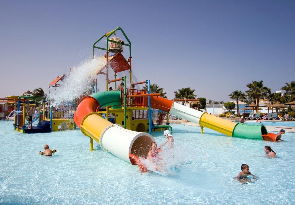 Titanic Aqua Park Resort - Families And Couples Only フルガダ エクステリア 写真