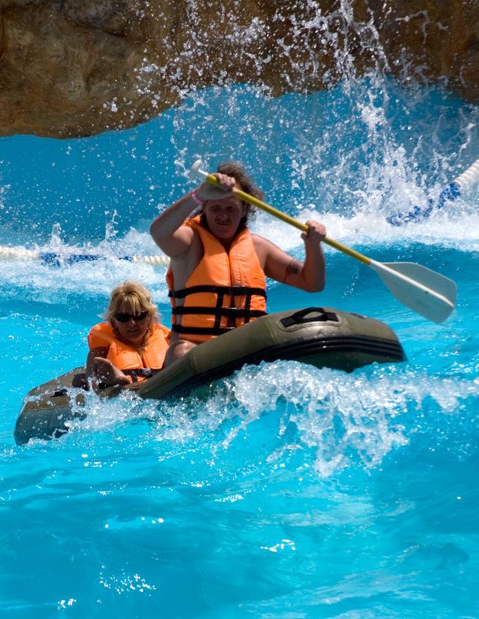 Titanic Aqua Park Resort - Families And Couples Only フルガダ エクステリア 写真